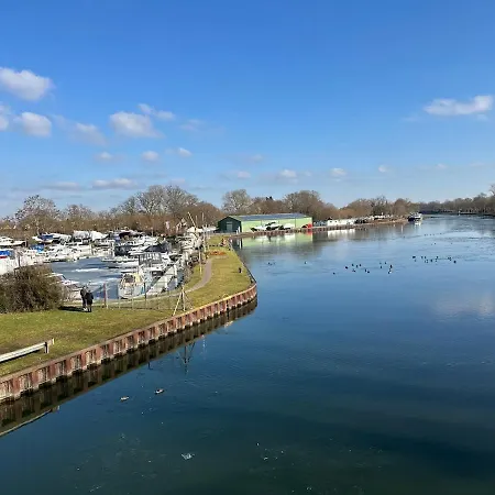 Modern, Bright, Quiet, Exclusive In Apartment